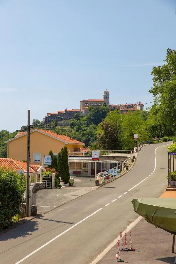 Apartment Apartman Uhac Moscenicka Draga Croatia